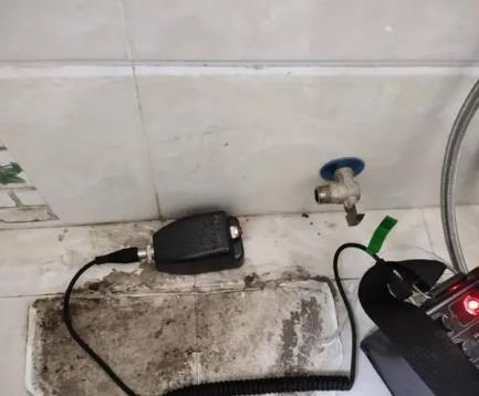 山南屋顶漏水维修公司分享下卫生间漏水的危害及解决方法